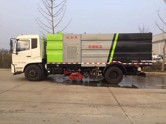 东风天锦洗扫车