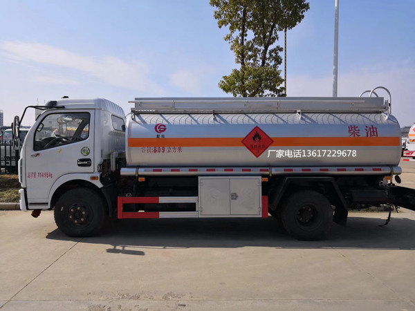 多利卡油车8.6方3_副本.jpg