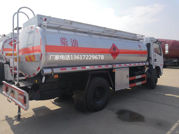 多利卡油车8.6方4_副本.jpg