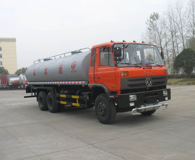 东风153后双桥洒水车