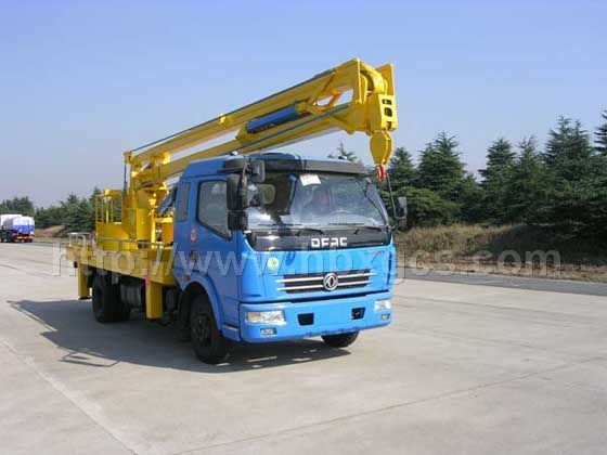 东风多利卡高空作业车